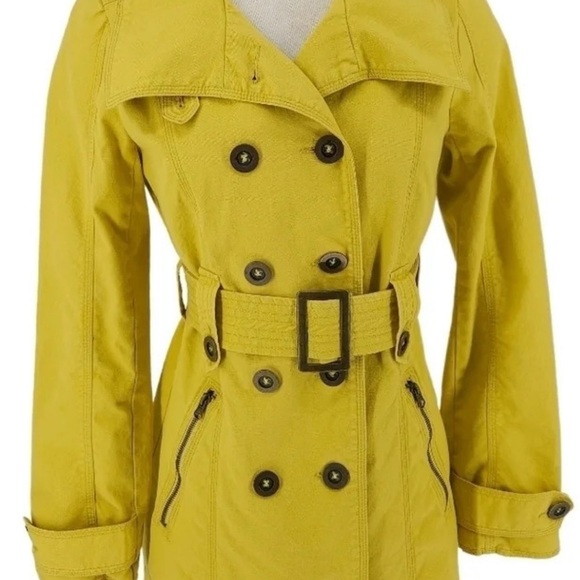 Jack by BB Dakota Jackets & Blazers - Vibrant Yellow Classic Trench Coat with Belt